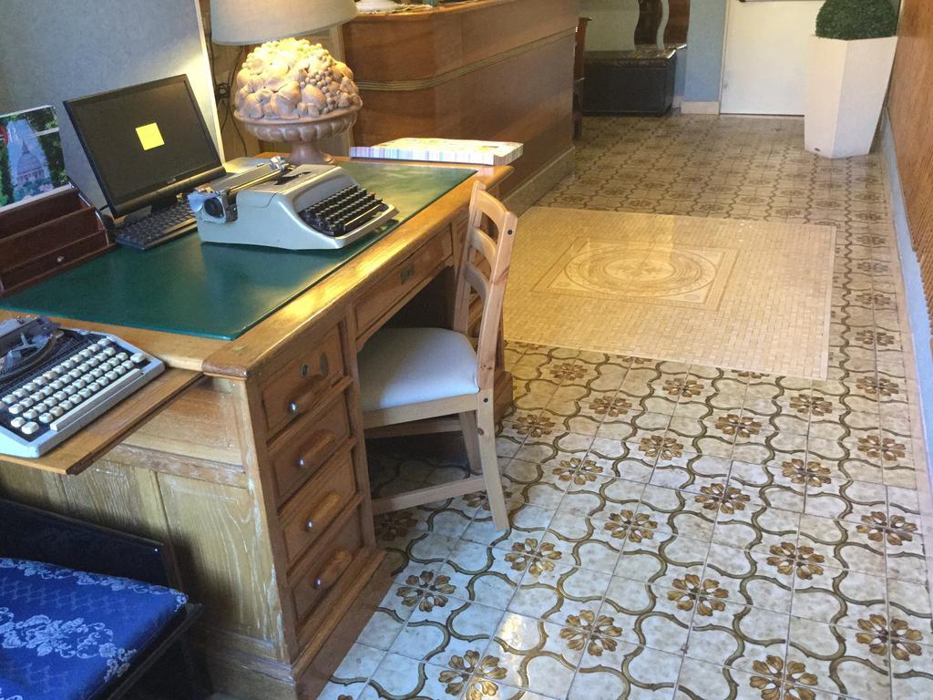 Hotel Touring Рим Екстер'єр фото