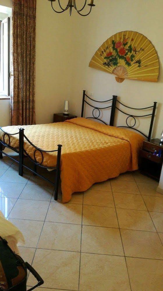 Hotel Touring Рим Екстер'єр фото